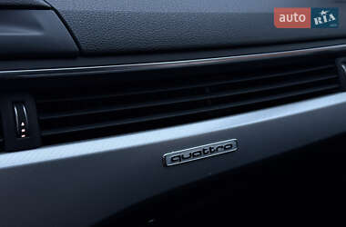 Седан Audi A4 2016 в 