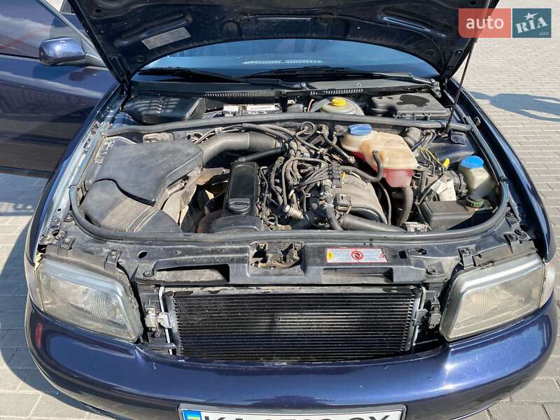 Седан Audi A4 1998 в Киеве
