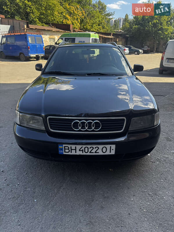 Универсал Audi A4 1998 в Одессе