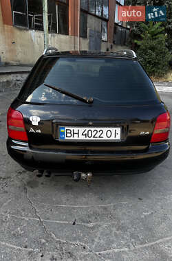 Универсал Audi A4 1998 в 
