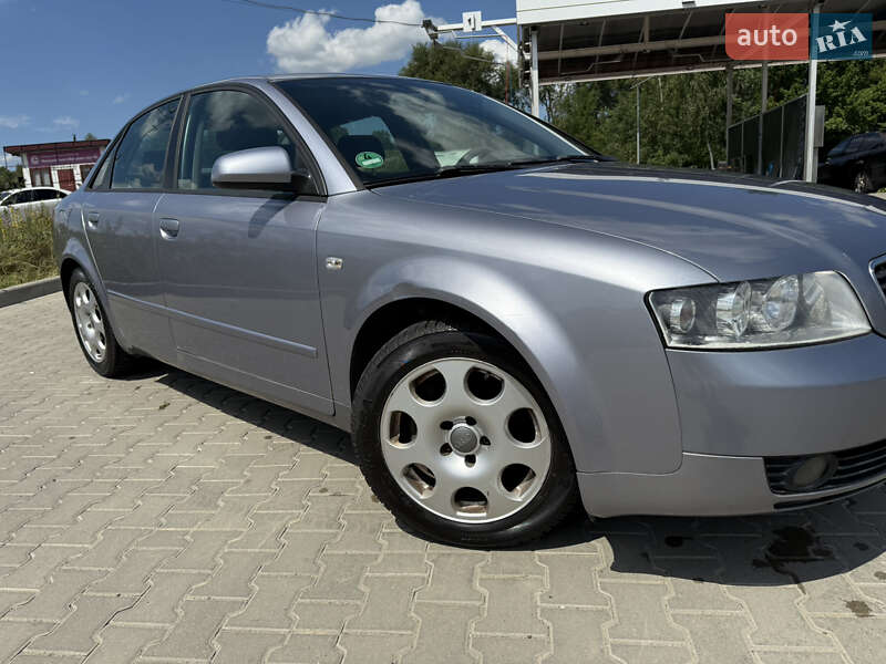 Седан Audi A4 2004 в Львове