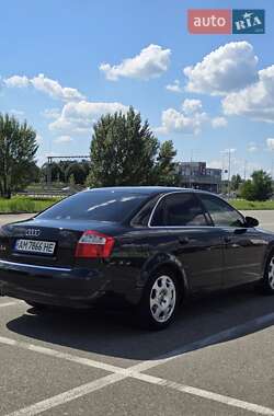 Седан Audi A4 2003 в 