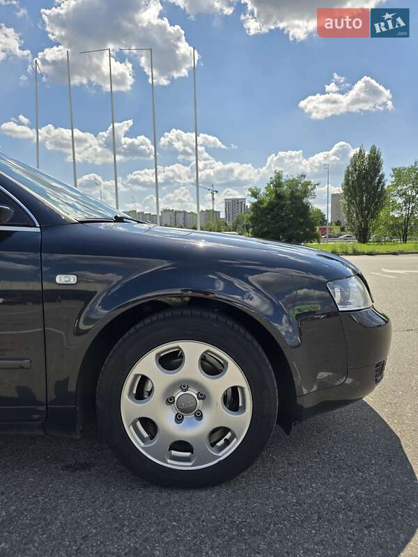 Седан Audi A4 2003 в Киеве