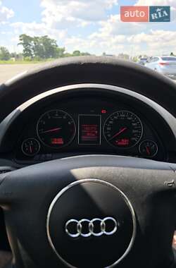 Седан Audi A4 2003 в 