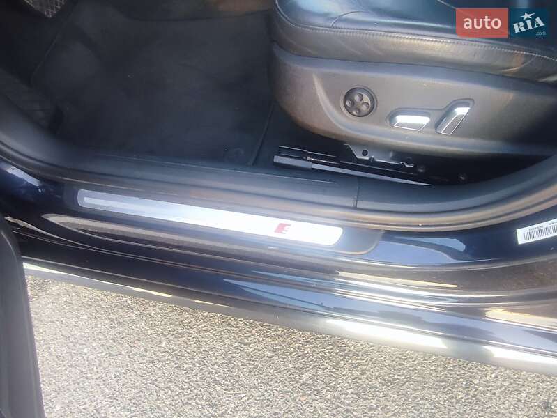Седан Audi A4 2014 в Киеве