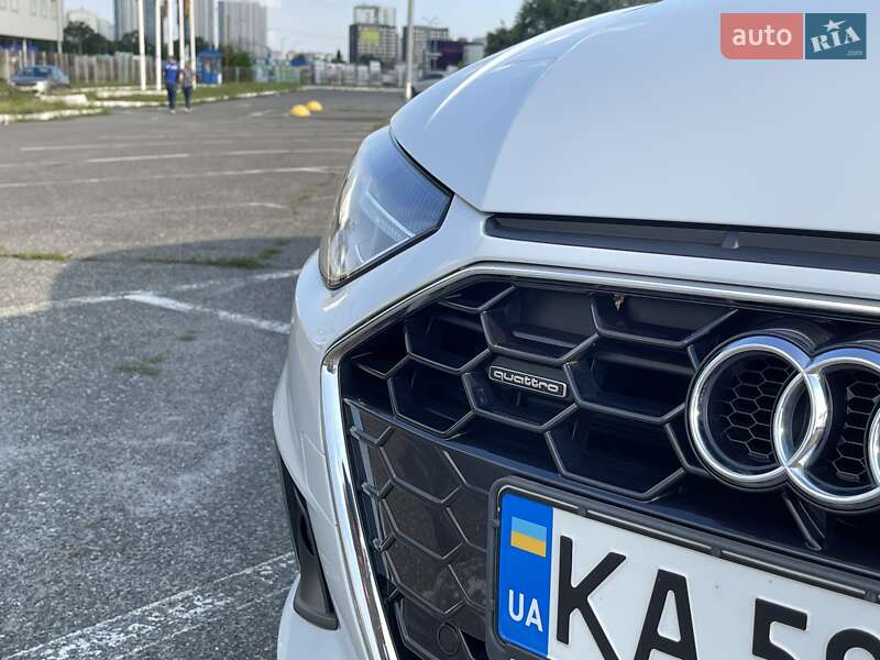 Седан Audi A4 2019 в Киеве