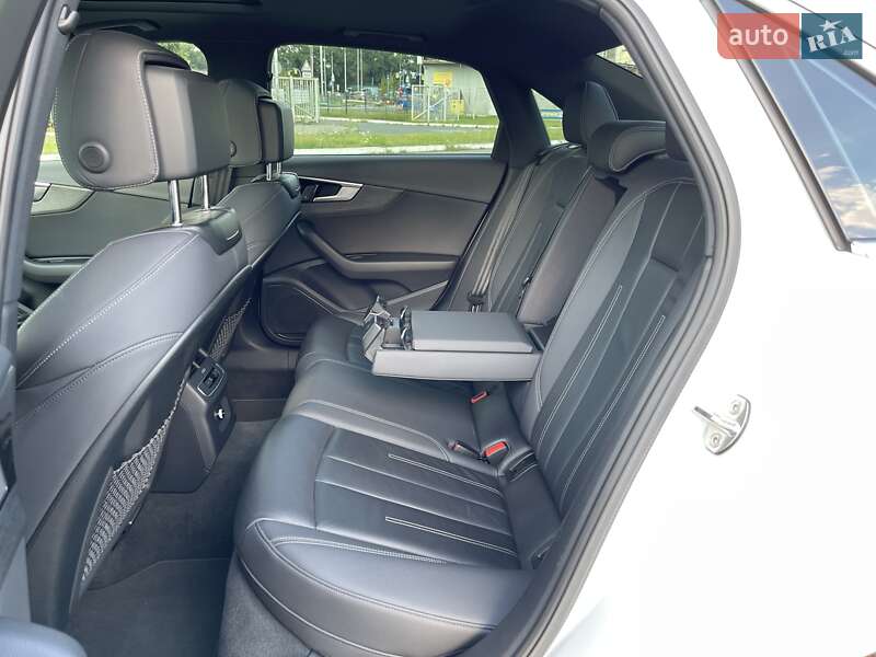 Седан Audi A4 2019 в Киеве