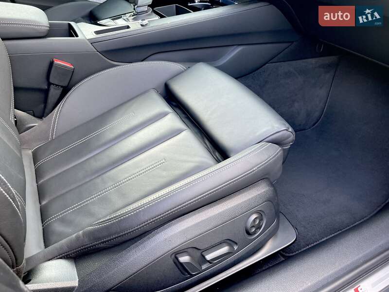 Седан Audi A4 2019 в Киеве