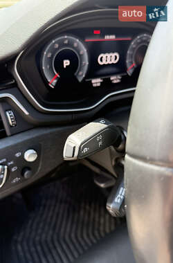 Седан Audi A4 2020 в 
