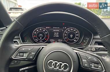 Седан Audi A4 2018 в 