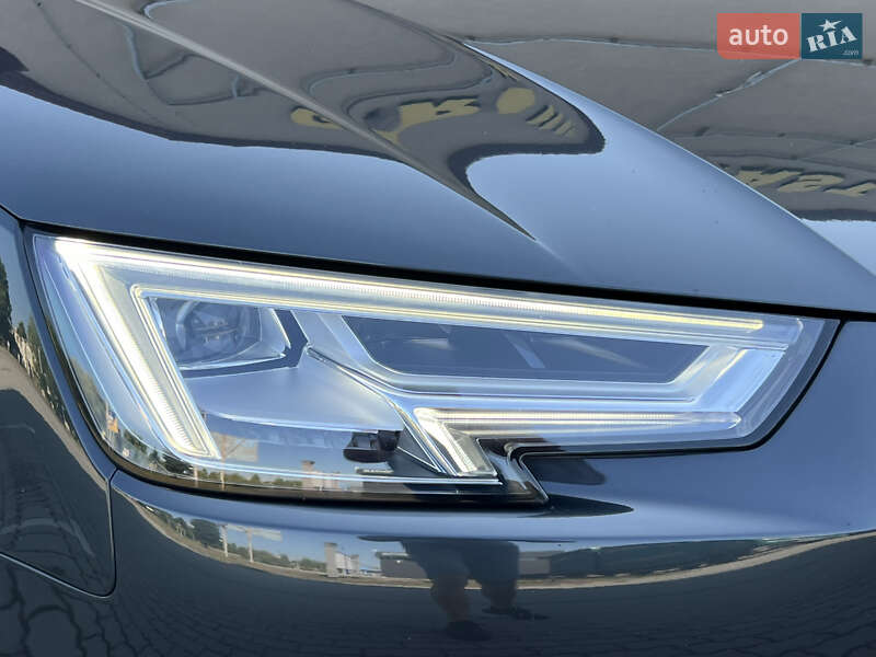 Седан Audi A4 2018 в Дрогобыче