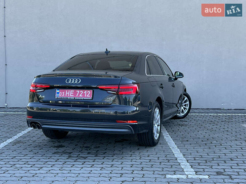 Седан Audi A4 2018 в Дрогобыче