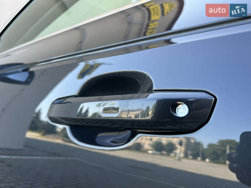 Седан Audi A4 2018 в Дрогобыче