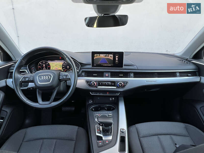 Седан Audi A4 2018 в Дрогобыче