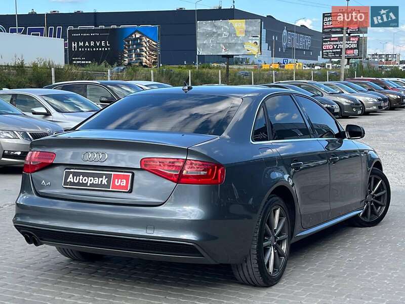 Седан Audi A4 2015 в Львове