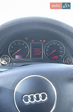 Седан Audi A4 2002 в 
