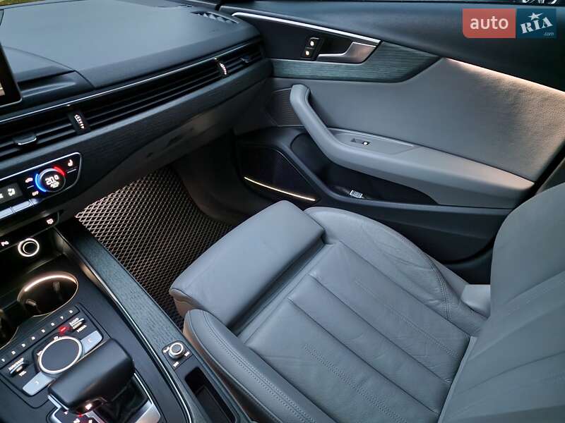 Седан Audi A4 2017 в Стрые