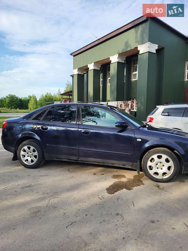 Седан Audi A4 2002 в Киеве