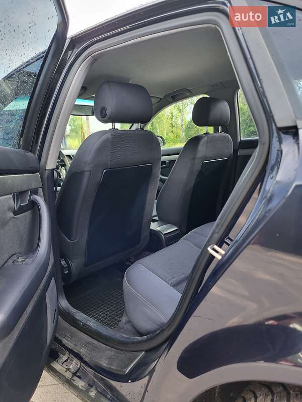 Седан Audi A4 2002 в Славуте