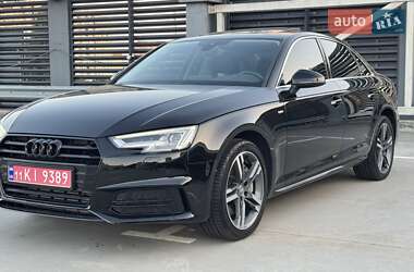 Седан Audi A4 2018 в 