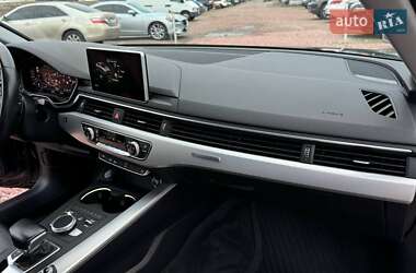 Седан Audi A4 2018 в 