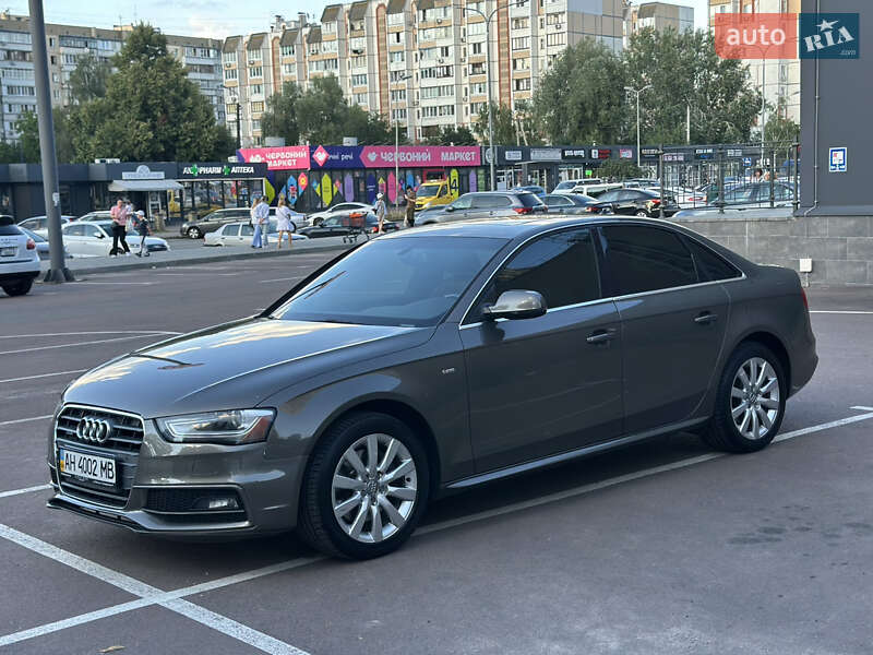 Седан Audi A4 2015 в Києві