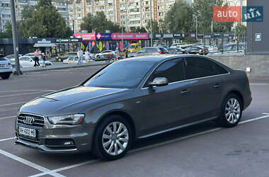 Седан Audi A4 2015 в 