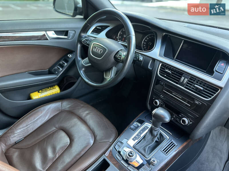 Седан Audi A4 2015 в Києві