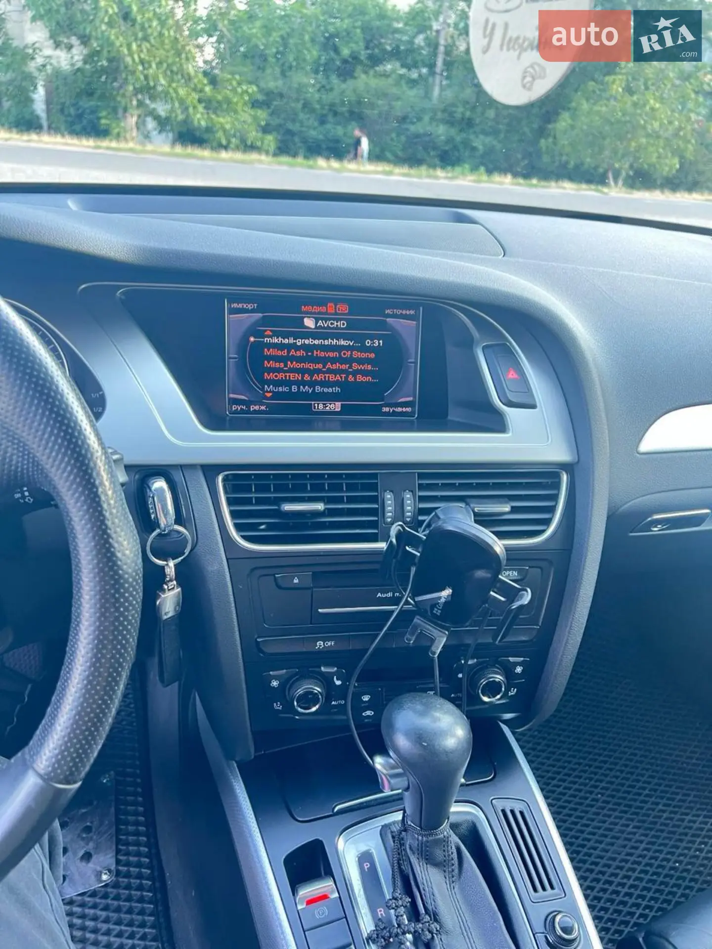 2011 Audi A4 - мініатюра 2