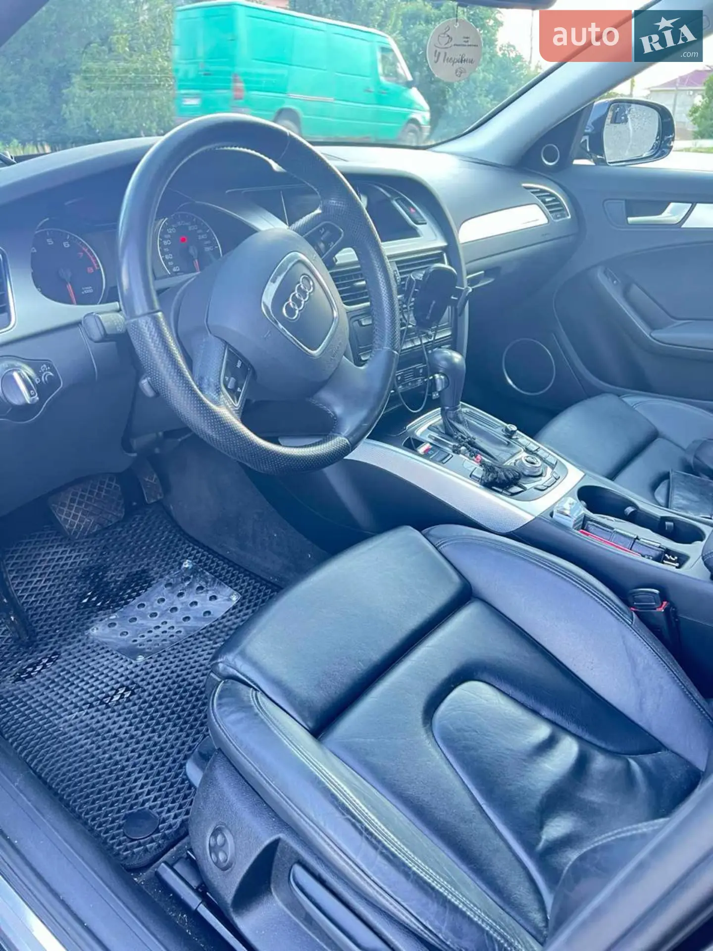 2011 Audi A4 - мініатюра 4