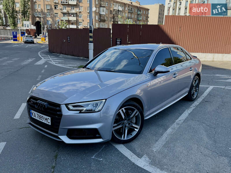 Седан Audi A4 2018 в Киеве