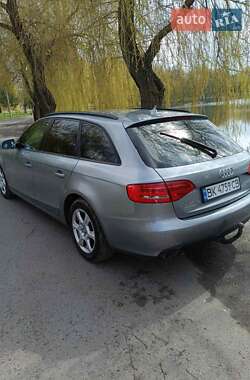 Универсал Audi A4 2011 в 