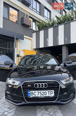Седан Audi A4 2014 в 