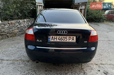 Седан Audi A4 2004 в 