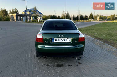 Седан Audi A4 2001 в 