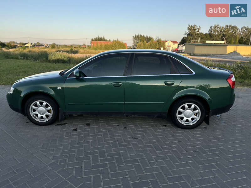 Седан Audi A4 2001 в Львове