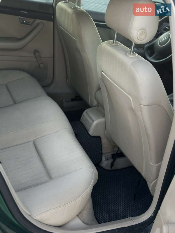 Седан Audi A4 2001 в Львове