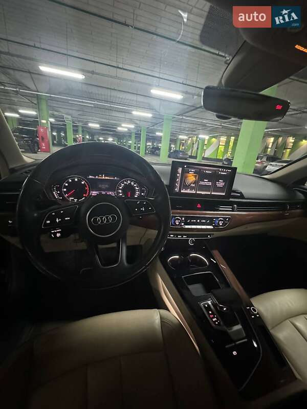 Седан Audi A4 2020 в Киеве