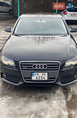 Седан Audi A4 2012 в Дніпрі