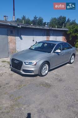 Седан Audi A4 2013 в 