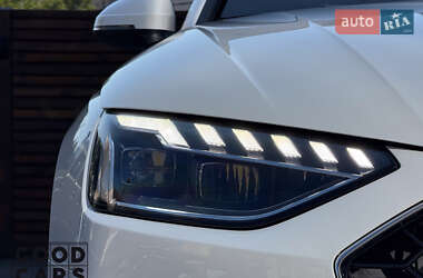 Седан Audi A4 2021 в 