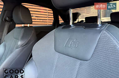 Седан Audi A4 2021 в 