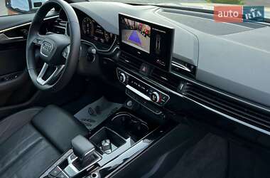 Седан Audi A4 2020 в 