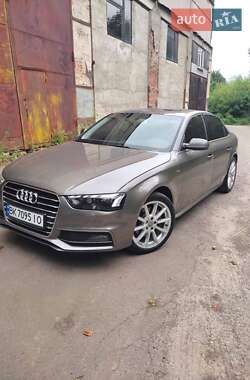 Седан Audi A4 2014 в 