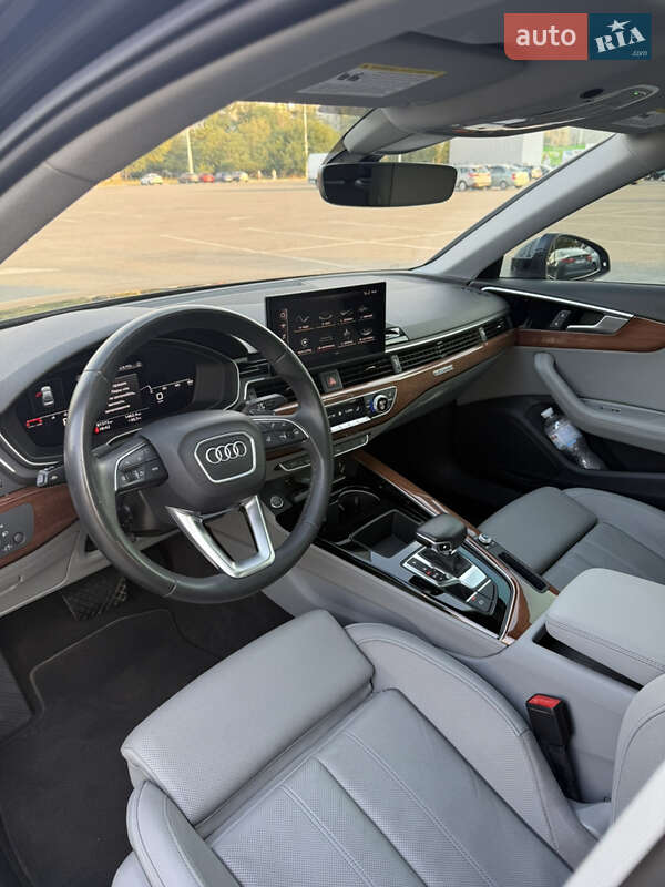 Седан Audi A4 2020 в Запорожье