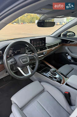 Седан Audi A4 2020 в 