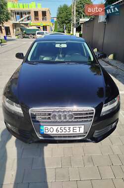 Седан Audi A4 2011 в Волочиске