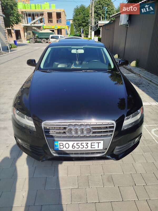 Седан Audi A4 2011 в 