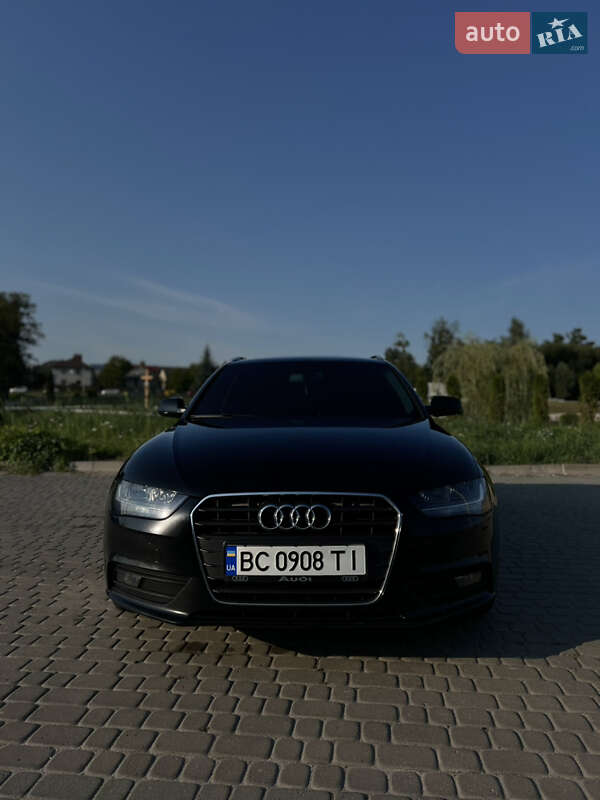 Универсал Audi A4 2012 в Львове