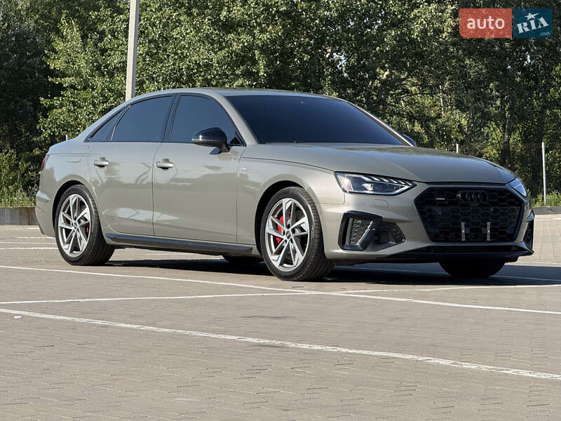 Седан Audi A4 2023 в Киеве